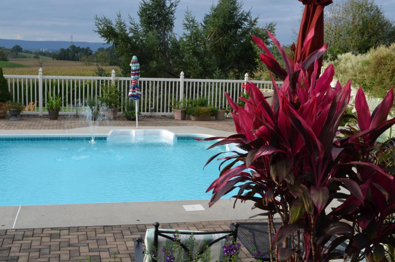 Annville Inn Bed & Breakfast Bed & Breakfast