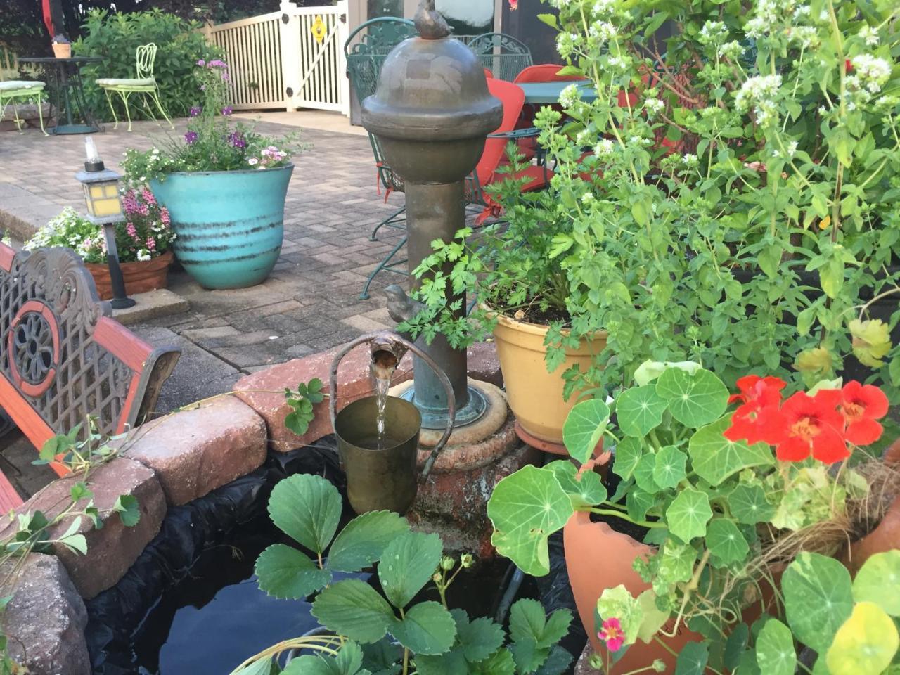 Annville Inn Bed & Breakfast Bed & Breakfast